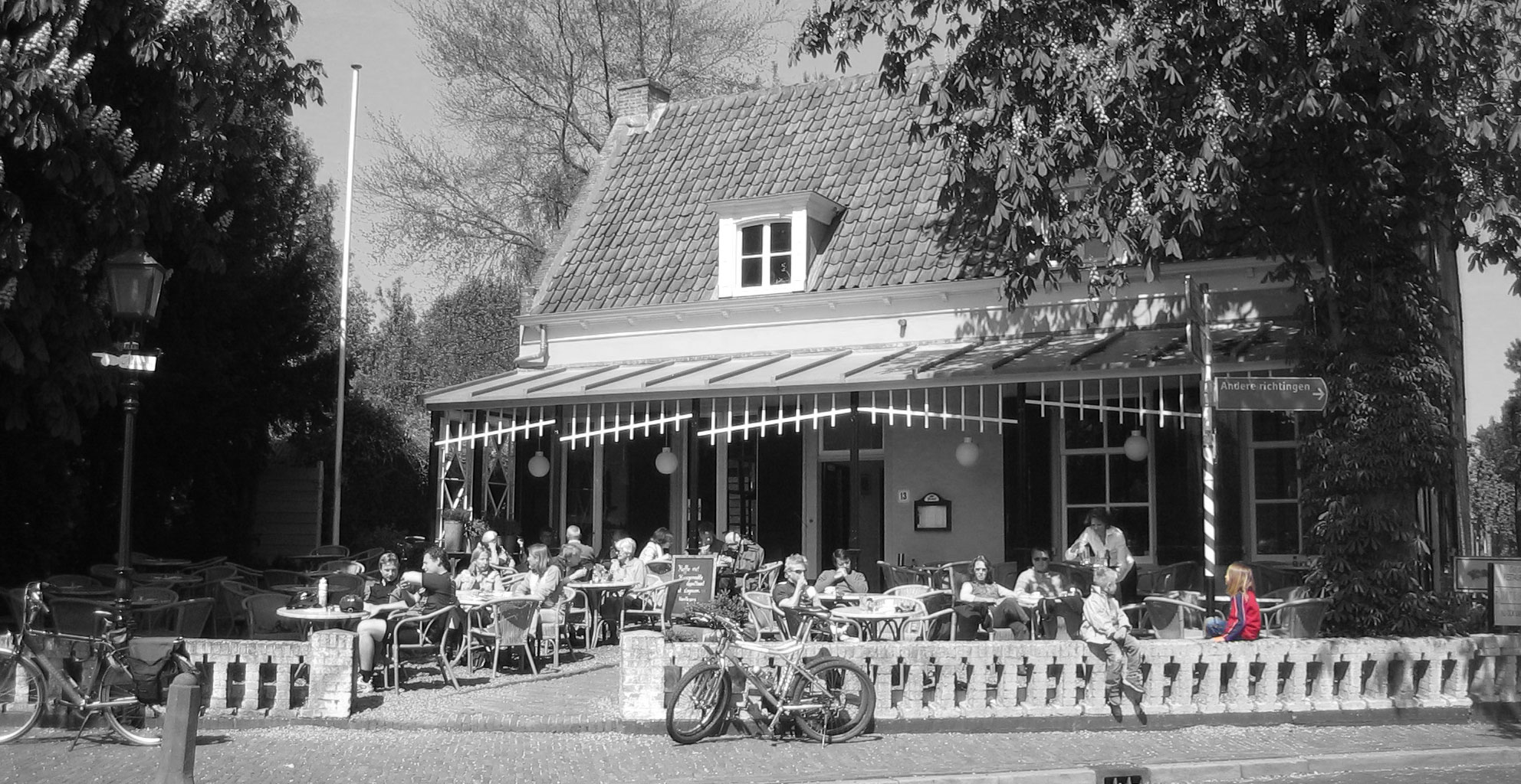 Taxi naar 'Buitenlust Hotel. 